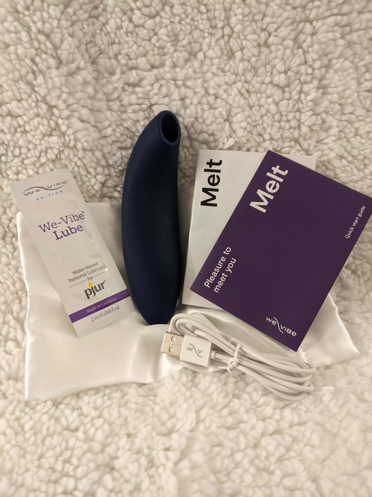 We-Vibe Melt with accessories