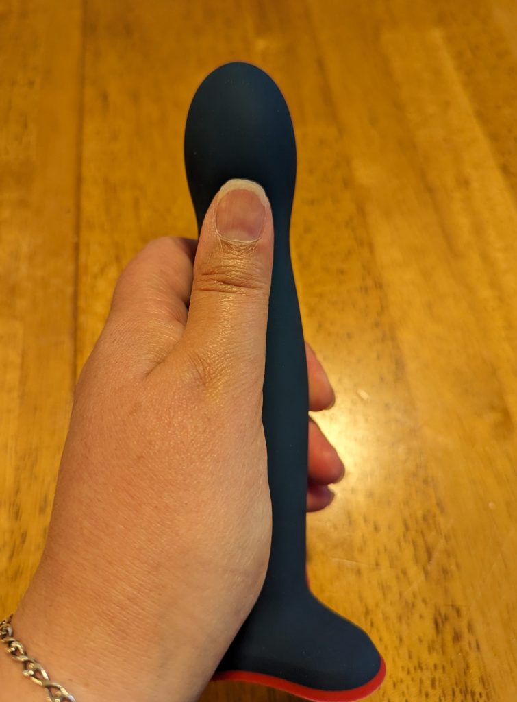 Limba Flex L with thumb for size comparison