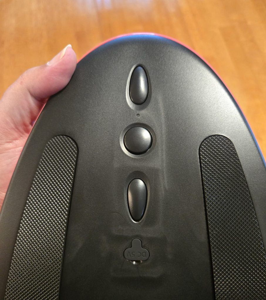 Buttons under the front